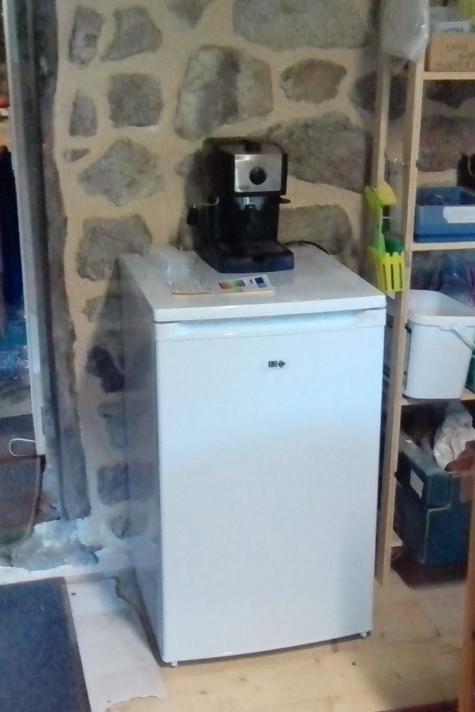Le nouveau frigo avec la machine à café